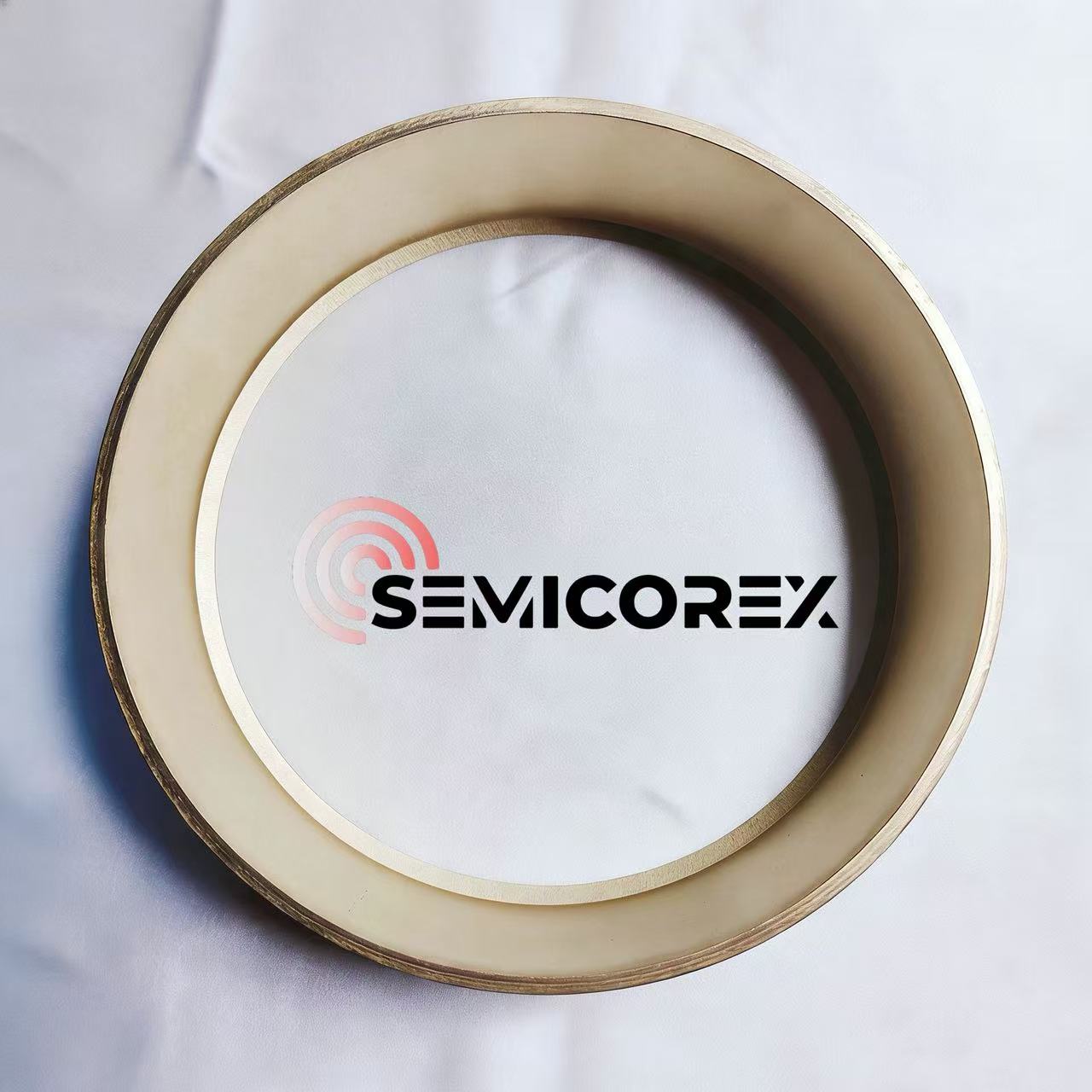 Anelli guida rivestiti in carburo di tantalio